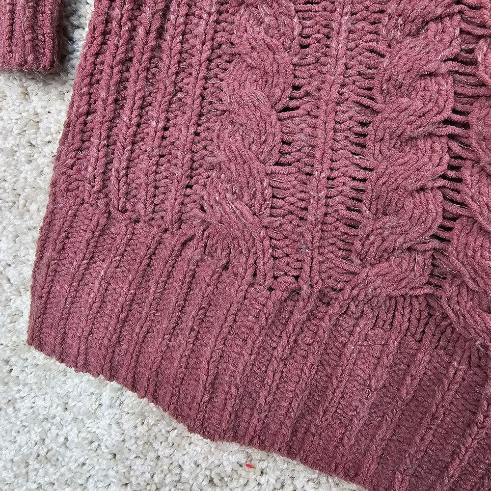 Universal Threads Chunky Cable Knit Pullover Swea… - image 4